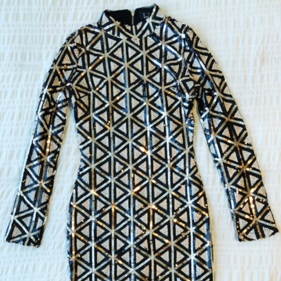 Sequin Black and Gold Bodycon Dress - Picture 2 of 6